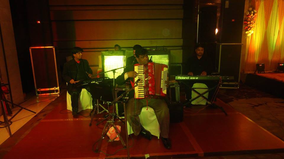 male symphony bands agra